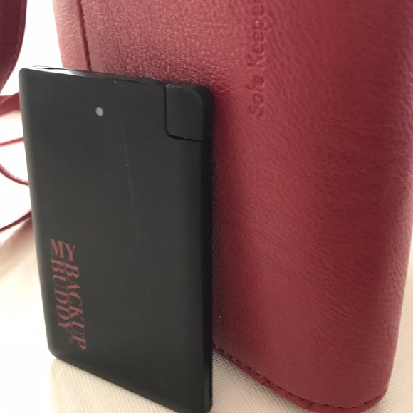 Red RFID Purse w/phone charger - Picture 6 of 6